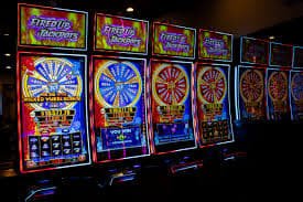 Meja Baccarat Live kasino bet134 dengan dealer profesional dan streaming HD berkualitas tinggi